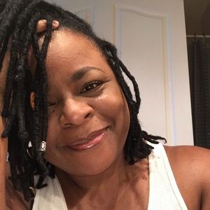 Meet your Posher, Keisha